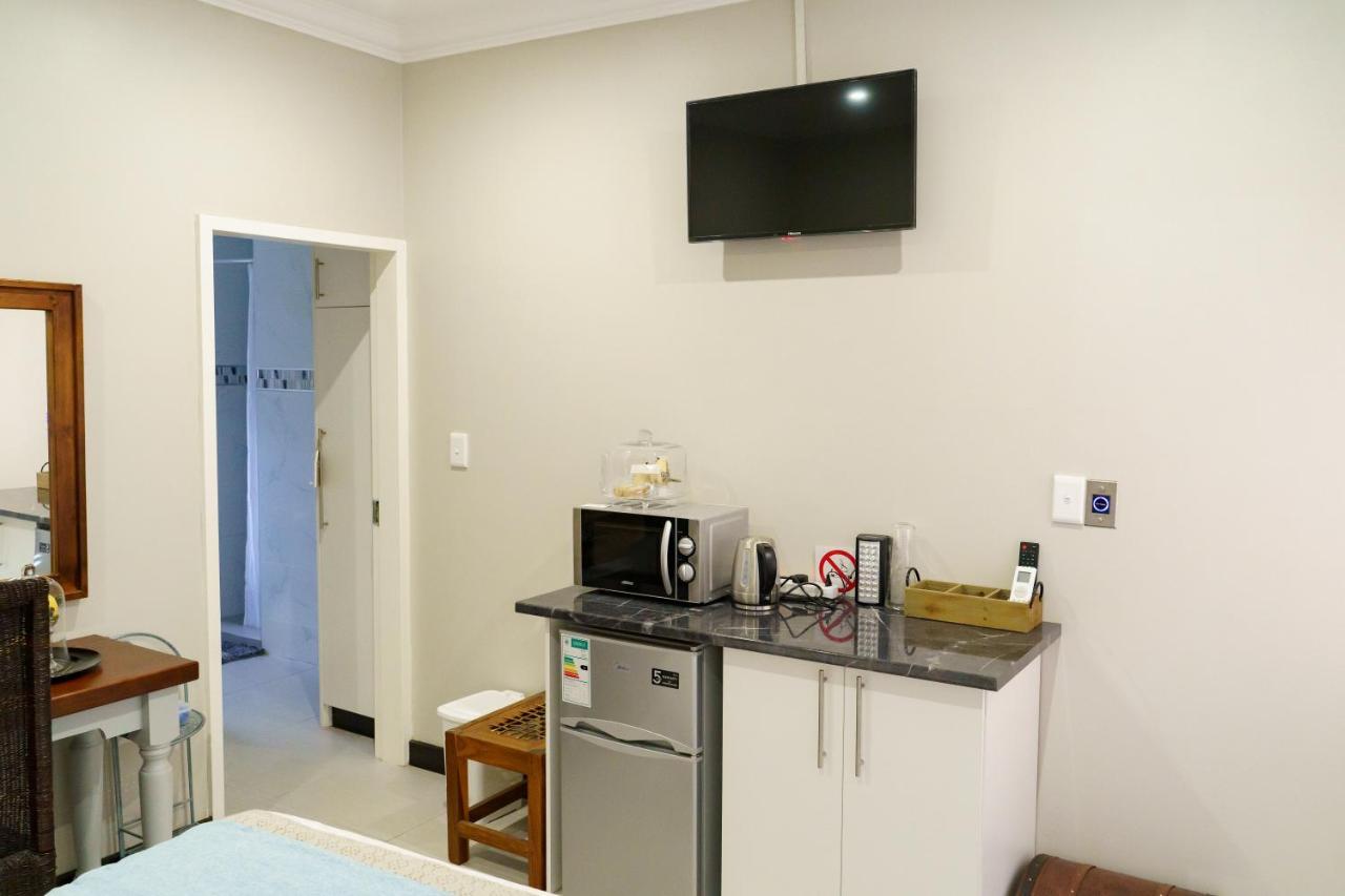 Mi Vida Guesthouse Klerksdorp Bagian luar foto