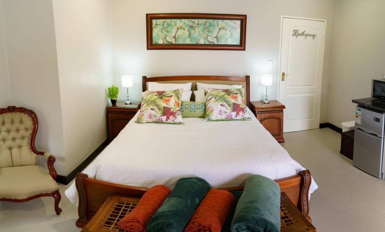 Mi Vida Guesthouse Klerksdorp Bagian luar foto
