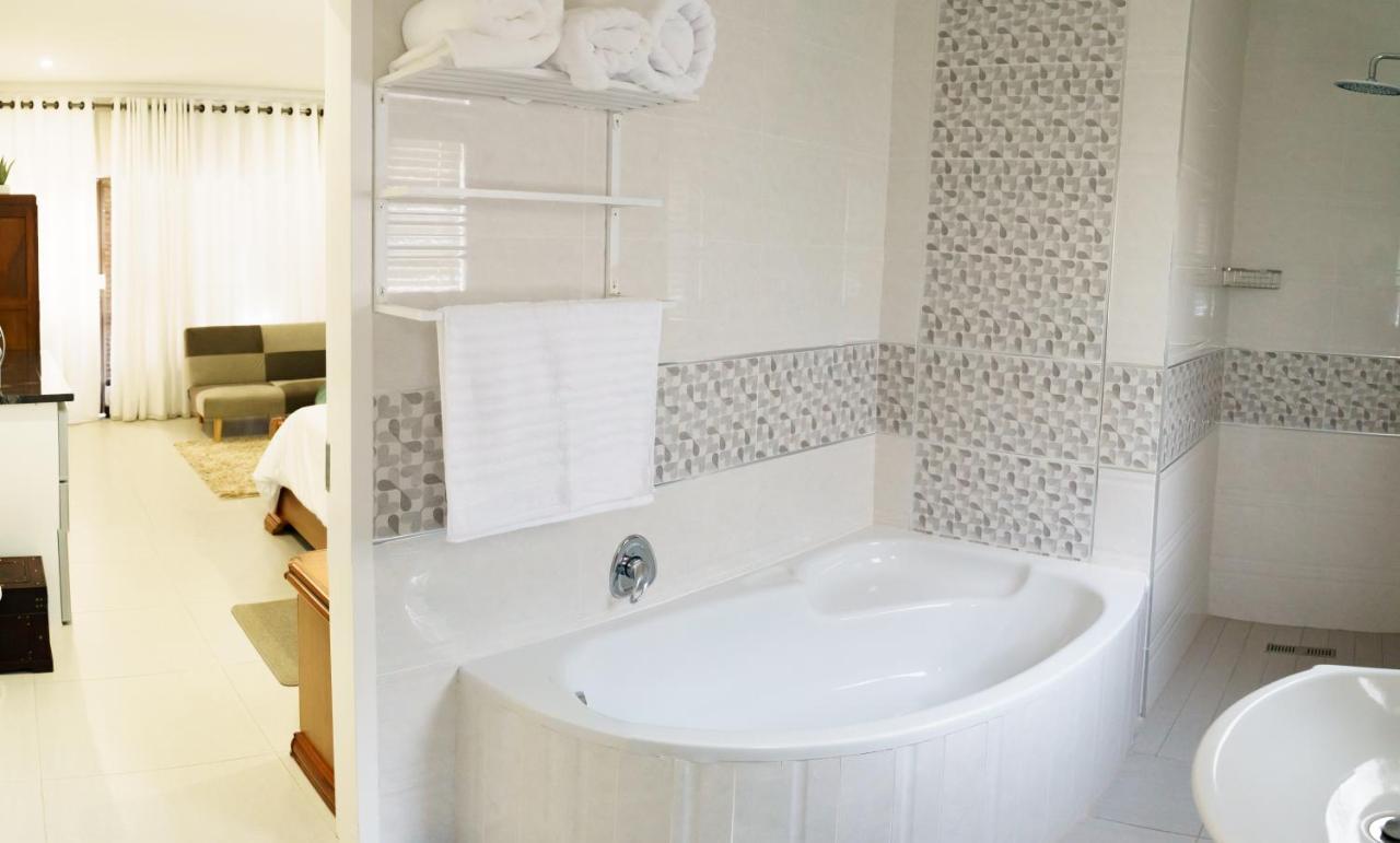 Mi Vida Guesthouse Klerksdorp Bagian luar foto