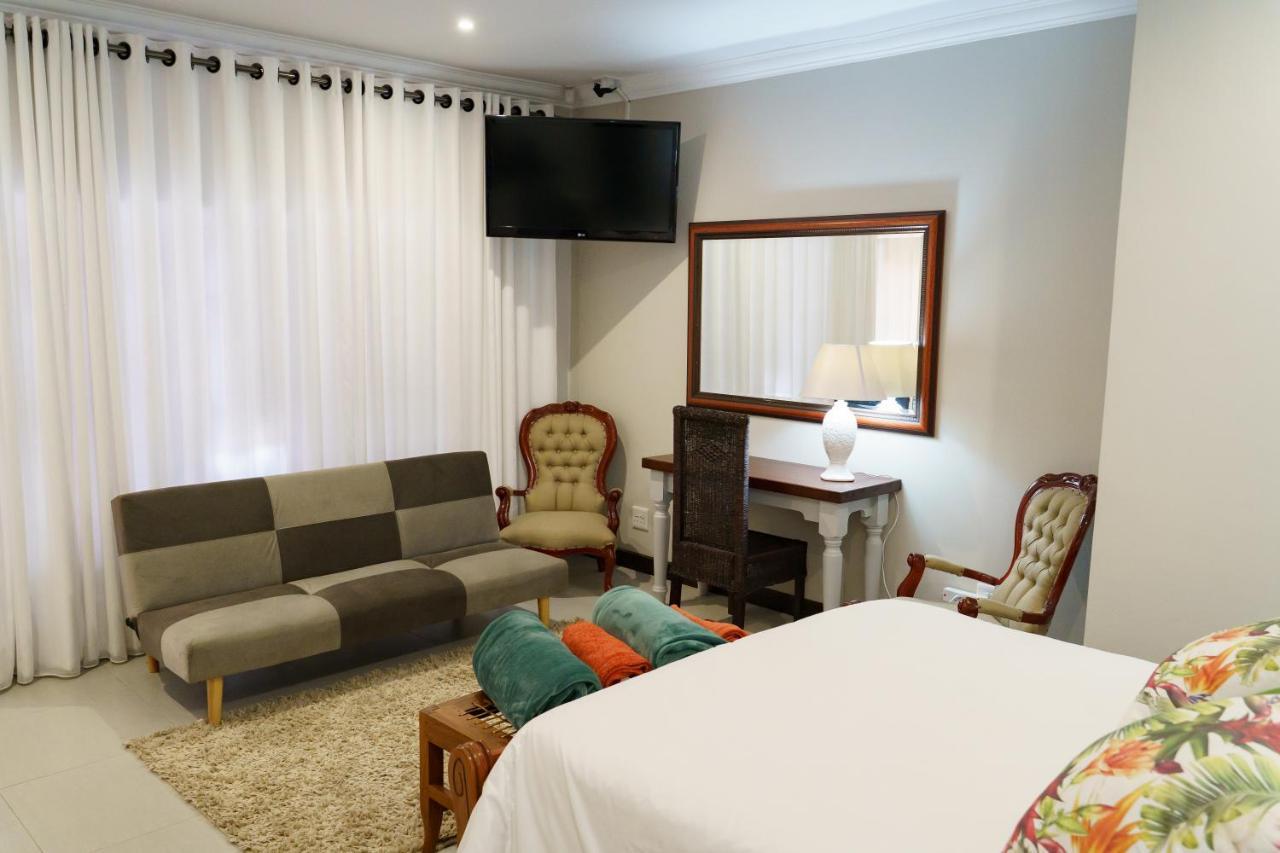 Mi Vida Guesthouse Klerksdorp Bagian luar foto
