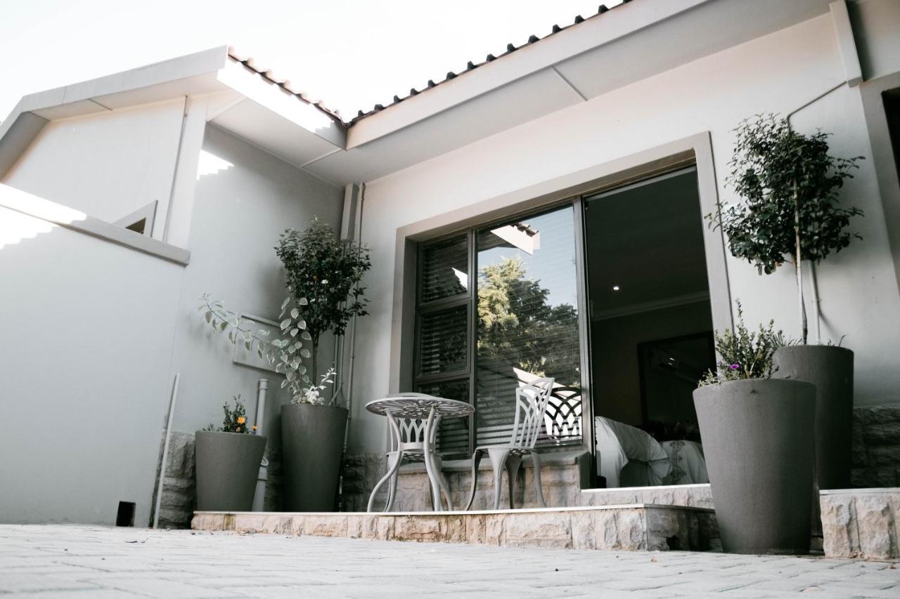 Mi Vida Guesthouse Klerksdorp Bagian luar foto