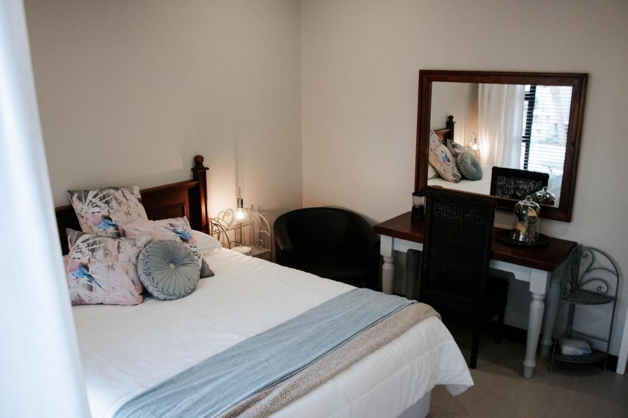 Mi Vida Guesthouse Klerksdorp Bagian luar foto