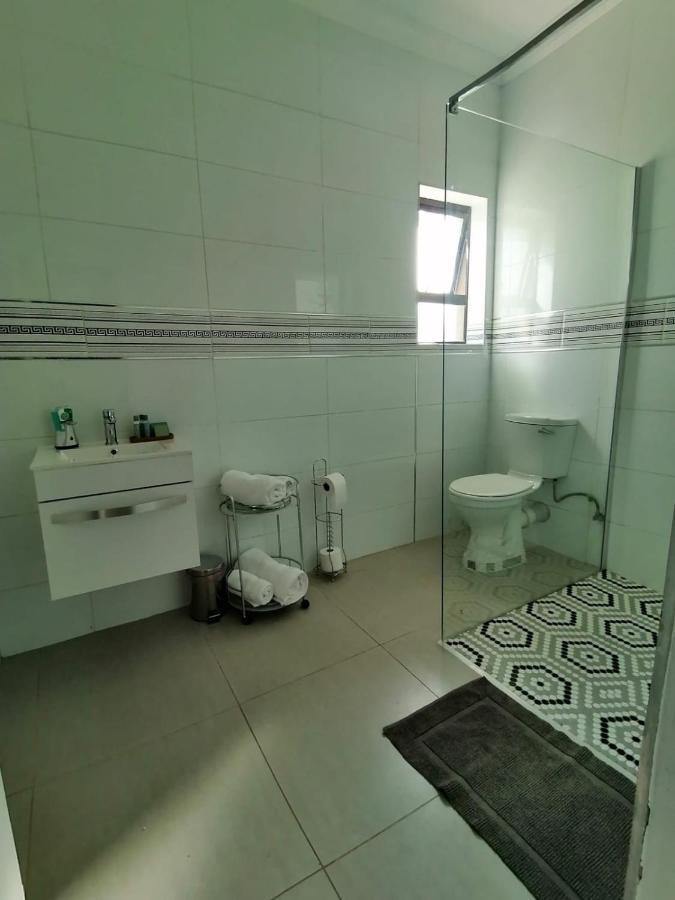 Mi Vida Guesthouse Klerksdorp Bagian luar foto