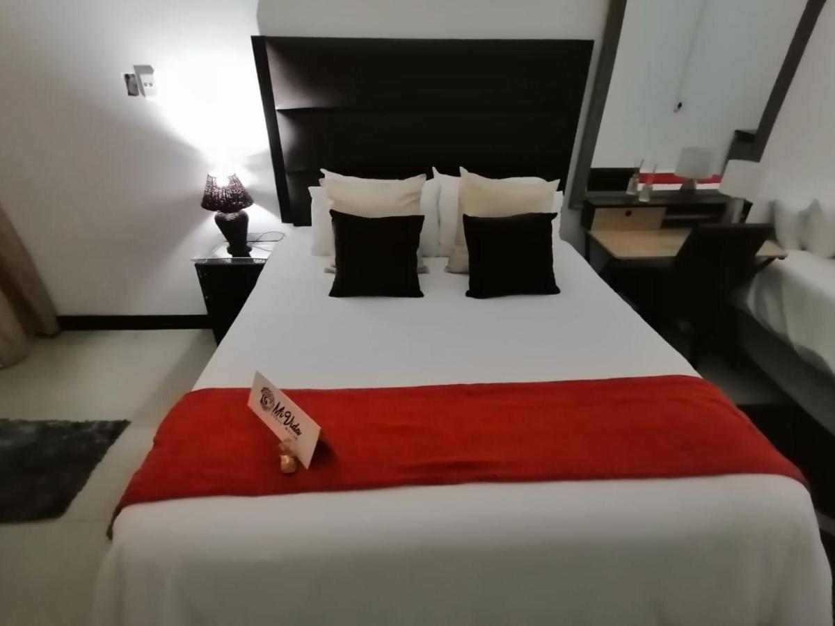 Mi Vida Guesthouse Klerksdorp Bagian luar foto