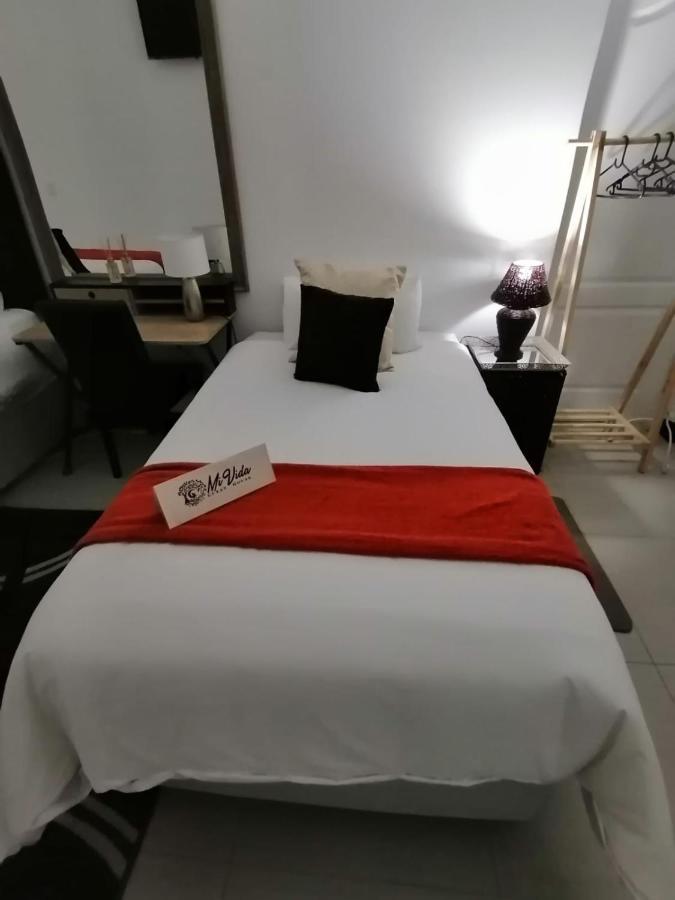 Mi Vida Guesthouse Klerksdorp Bagian luar foto